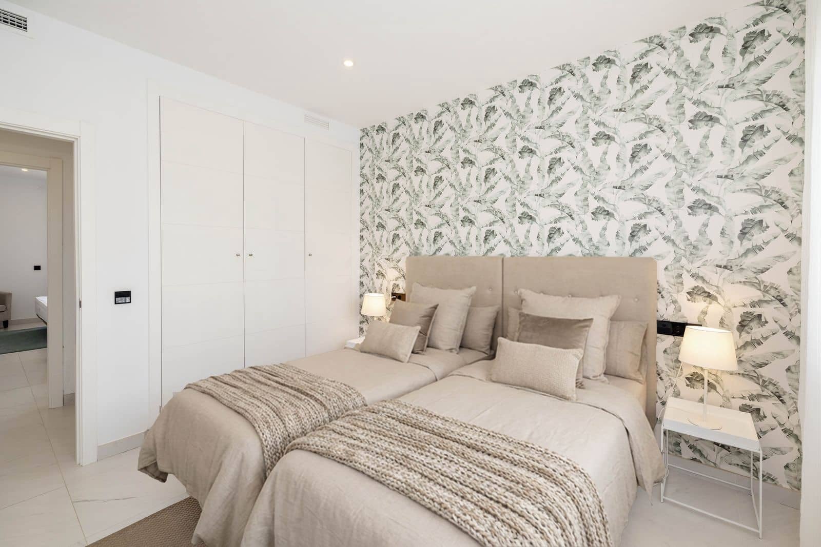 2 bedroom Apartment for sale in Estepona - € 510,000 (Ref: 9607693)