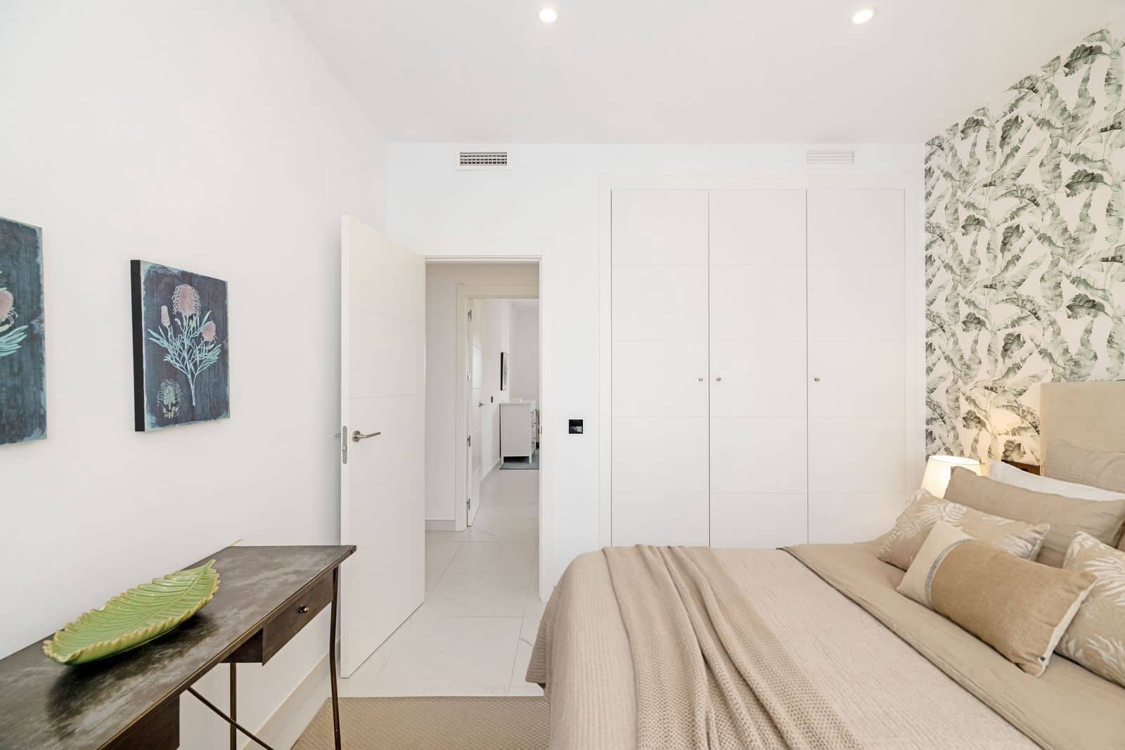 2 bedroom Apartment for sale in Estepona - € 510,000 (Ref: 9607693)