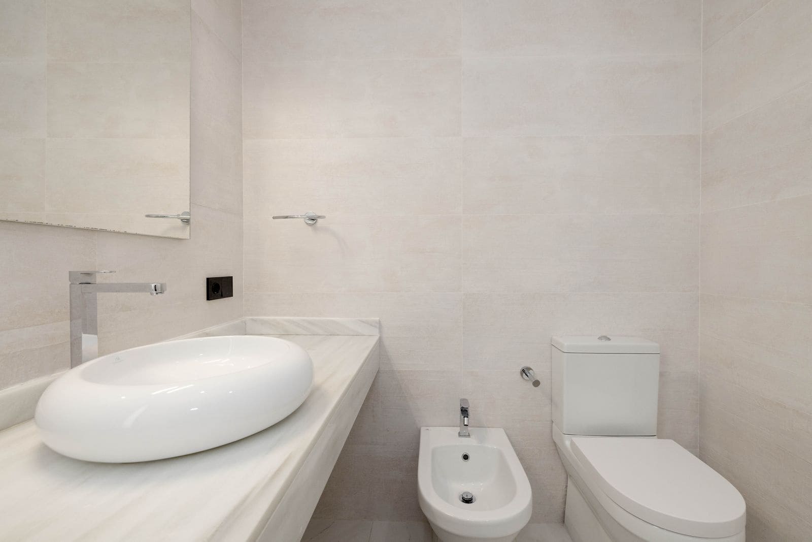 2 bedroom Apartment for sale in Estepona - € 510,000 (Ref: 9607693)