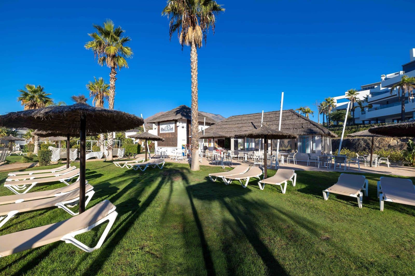 2 bedroom Apartment for sale in Estepona - € 510,000 (Ref: 9607693)