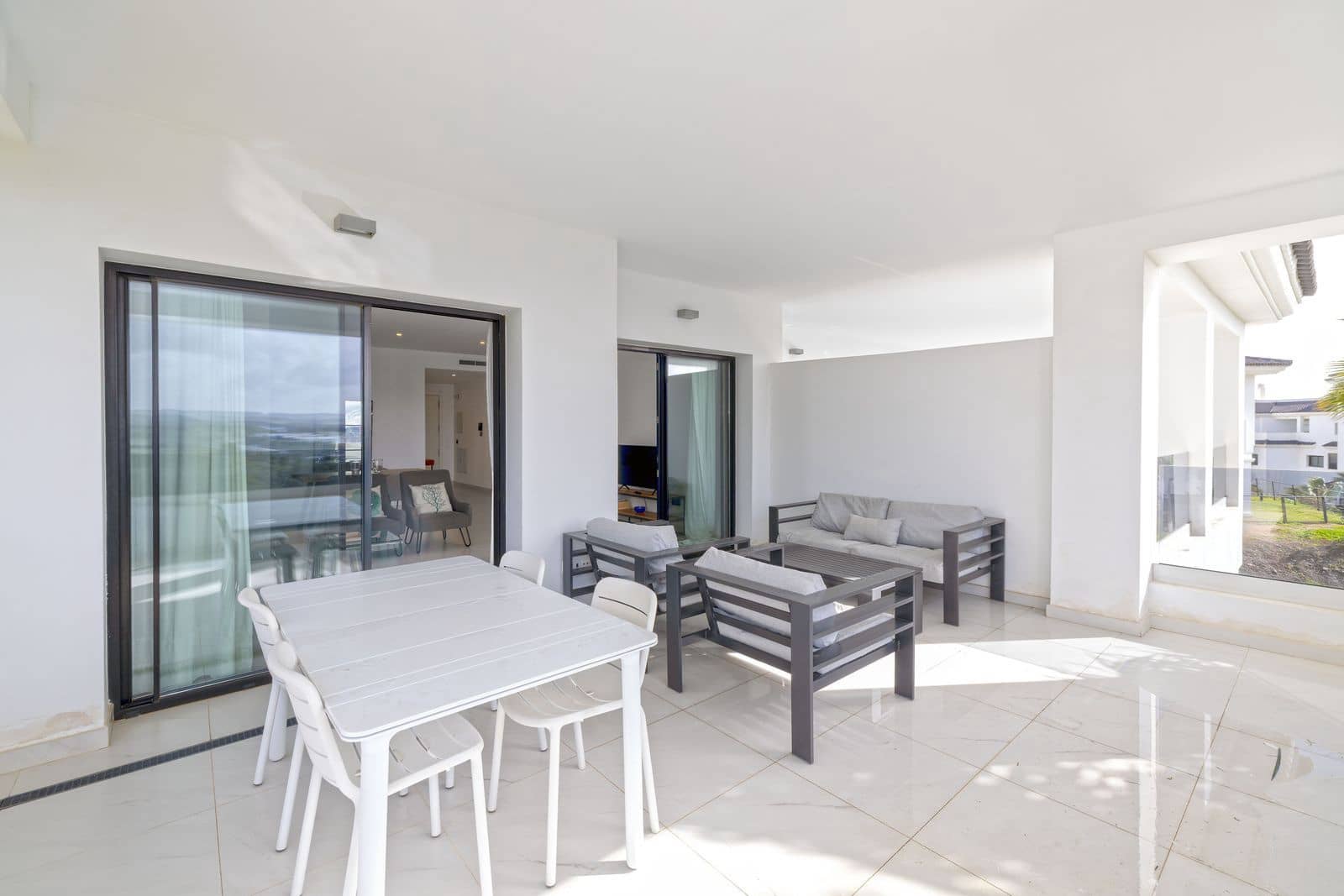 2 bedroom Apartment for sale in Estepona - € 510,000 (Ref: 9607693)