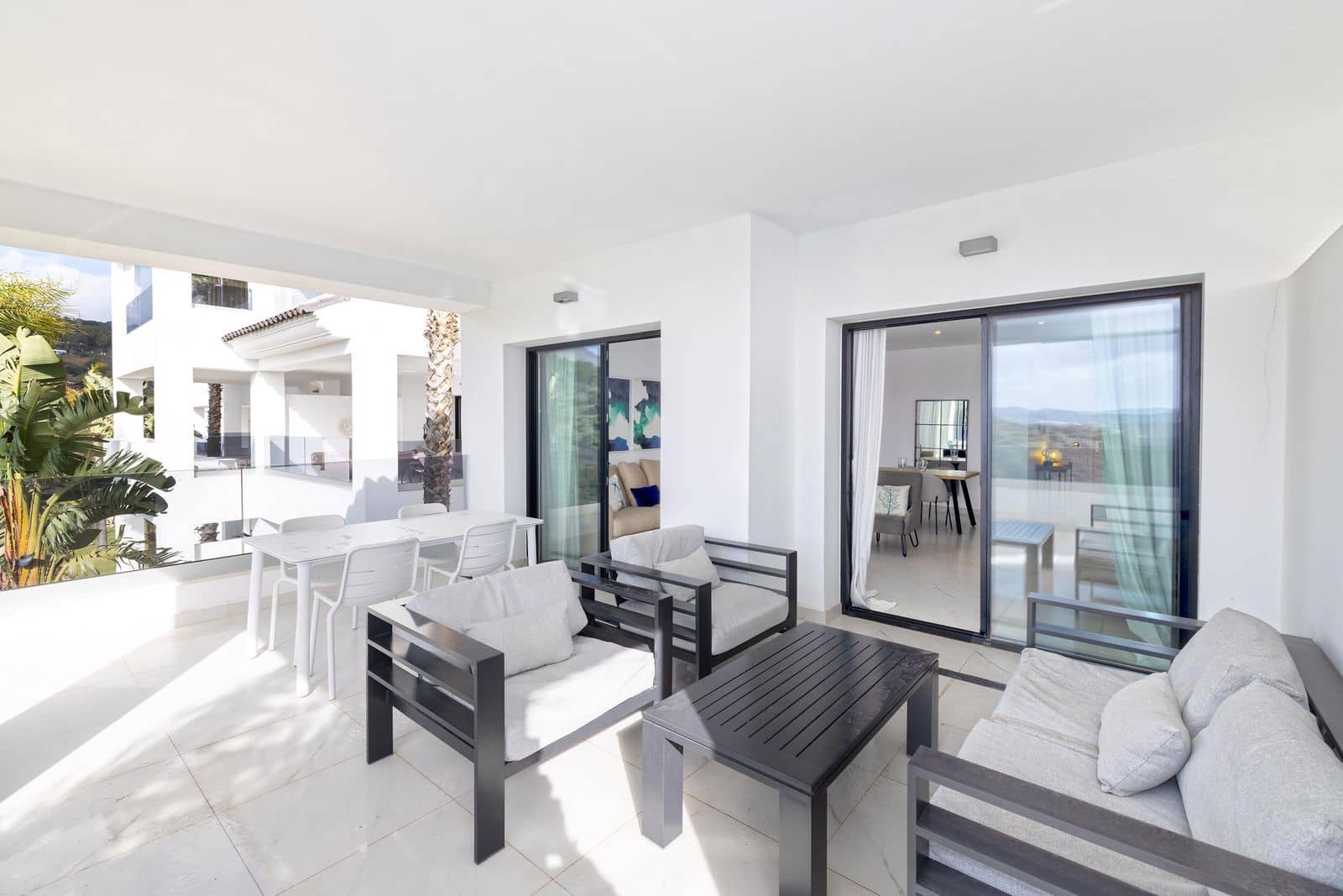 2 bedroom Apartment for sale in Estepona - € 510,000 (Ref: 9607693)
