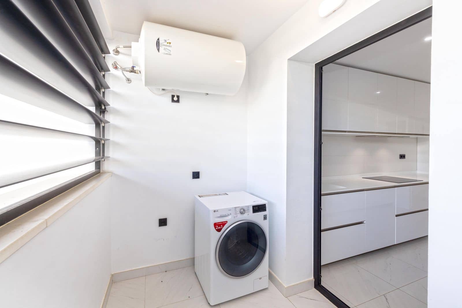 2 bedroom Apartment for sale in Estepona - € 510,000 (Ref: 9607693)