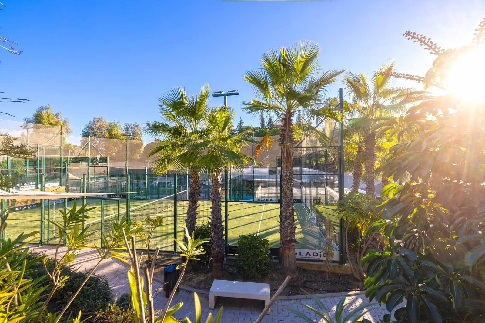 2 bedroom Apartment for sale in Estepona - € 510,000 (Ref: 9607693)