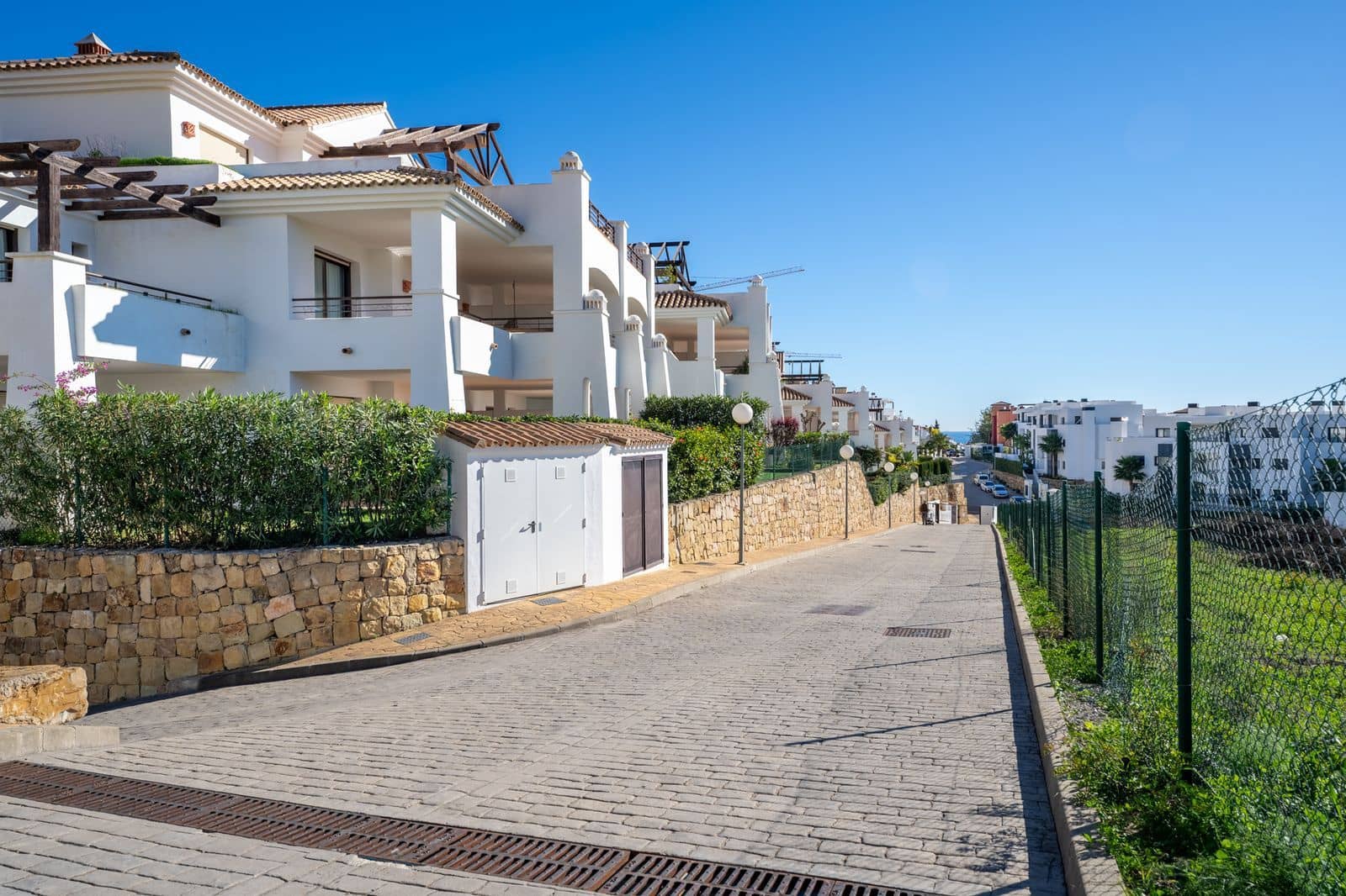 2 slaapkamer Appartement te koop in Casares - € 399.000 (Ref: 9607695)