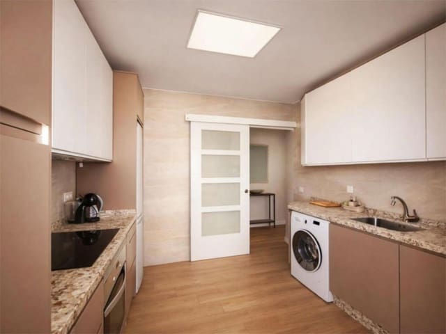 2 slaapkamer Appartement te koop in Marbella - € 435.000 (Ref: 9607697)