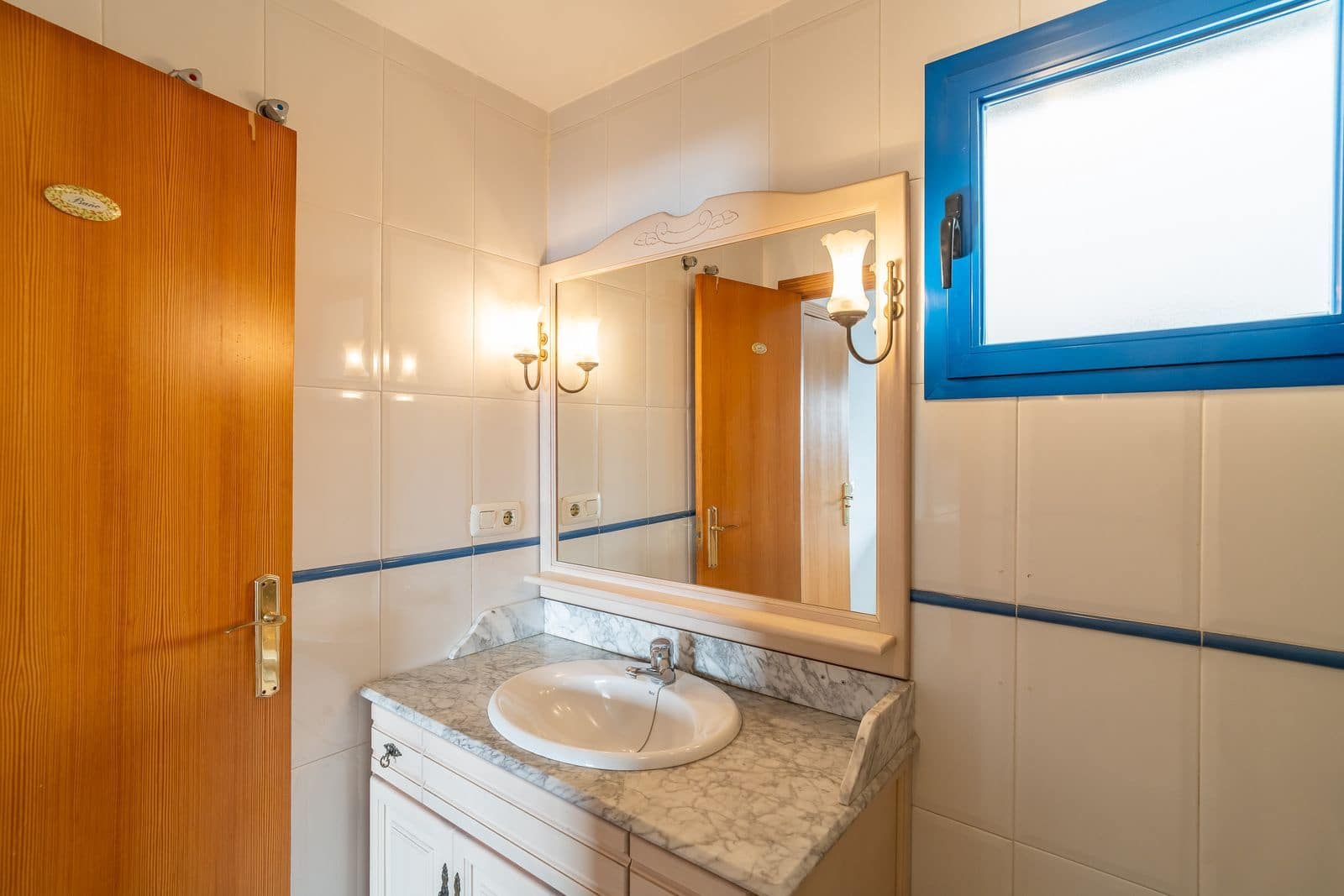 Apartamento de 3 habitaciones en Estepona en venta - 399.000 € (Ref: 9607701)