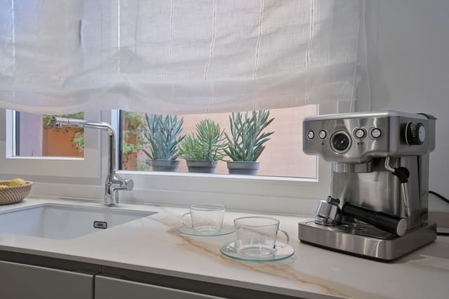 Apartamento de 2 habitaciones en El Paraiso, Estepona en venta - 499.000 € (Ref: 9607704)