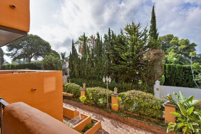 Apartamento de 2 habitaciones en El Paraiso, Estepona en venta - 499.000 € (Ref: 9607704)