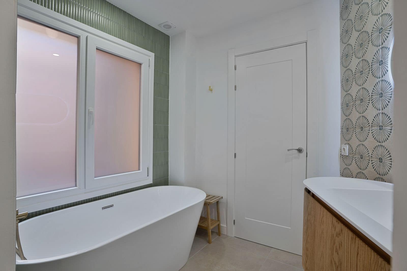 Apartamento de 2 habitaciones en El Paraiso en venta - 499.000 € (Ref: 9607704)