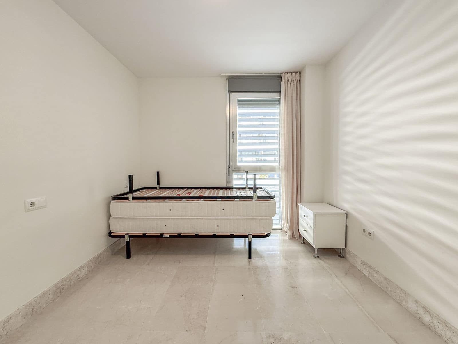 3 makuuhuone Huoneisto myytävänä paikassa Manilva - 380 000 € (Ref: 9607706)