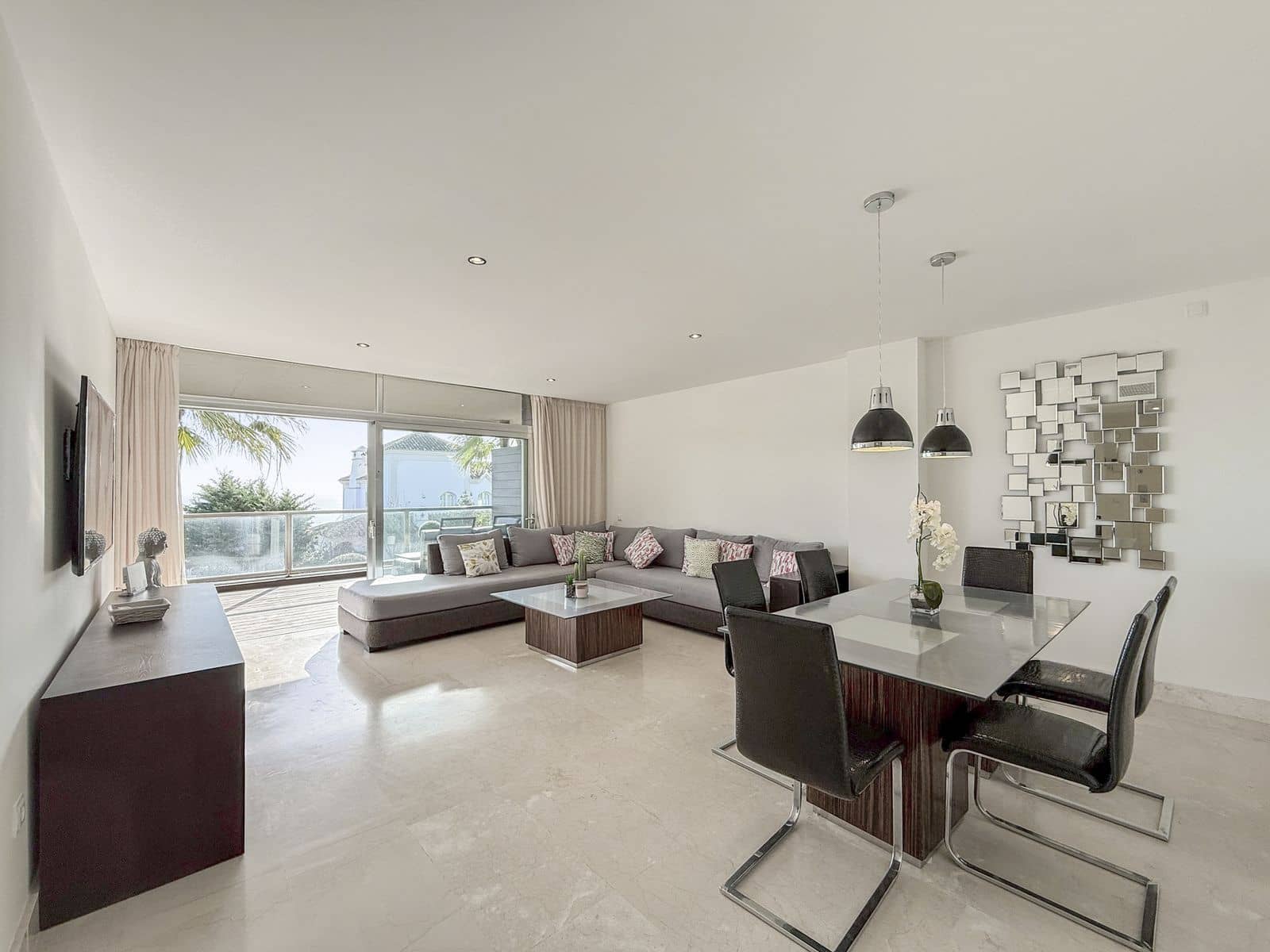 3 makuuhuone Huoneisto myytävänä paikassa Manilva - 380 000 € (Ref: 9607706)