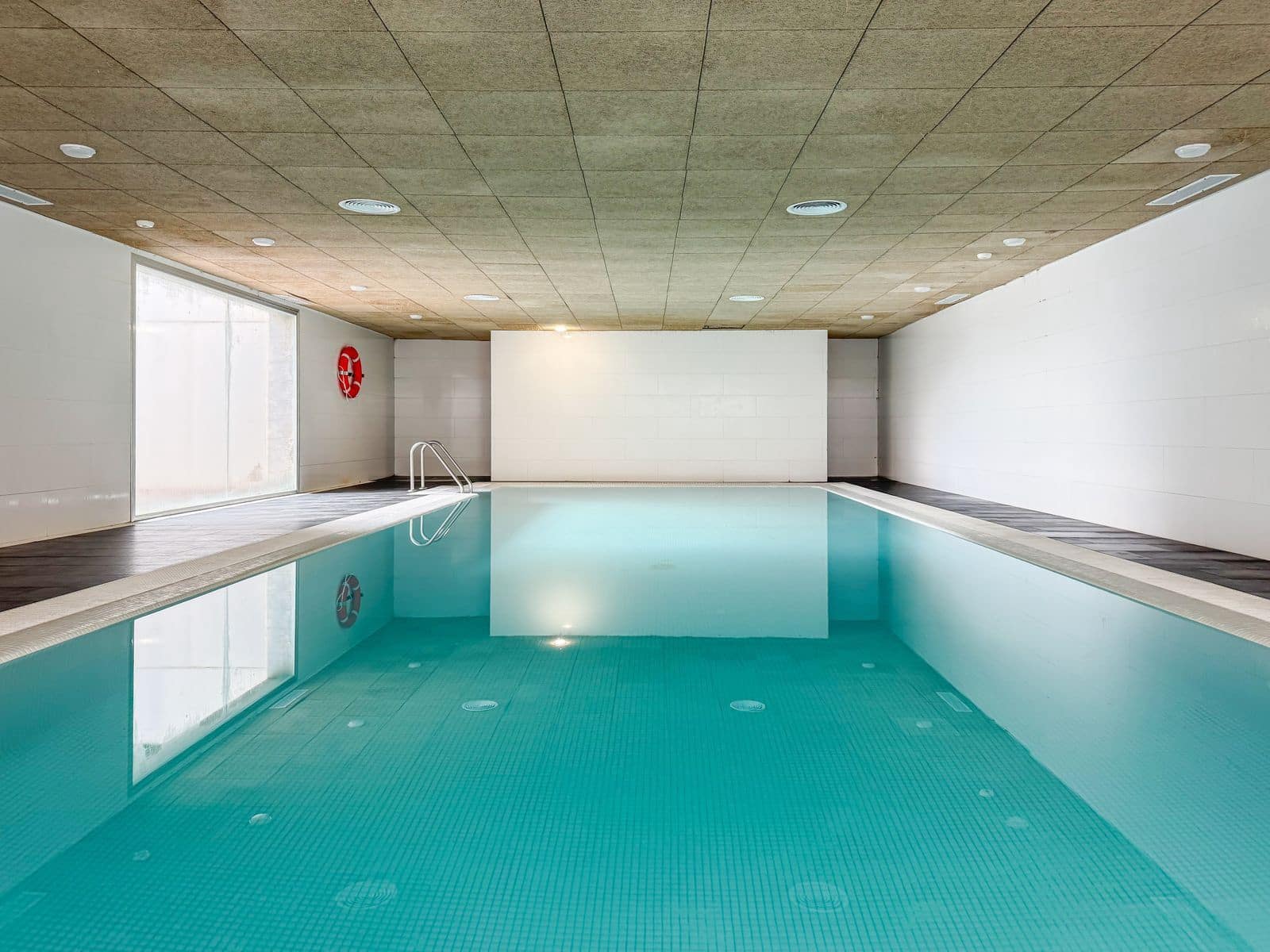 3 makuuhuone Huoneisto myytävänä paikassa Manilva - 380 000 € (Ref: 9607706)