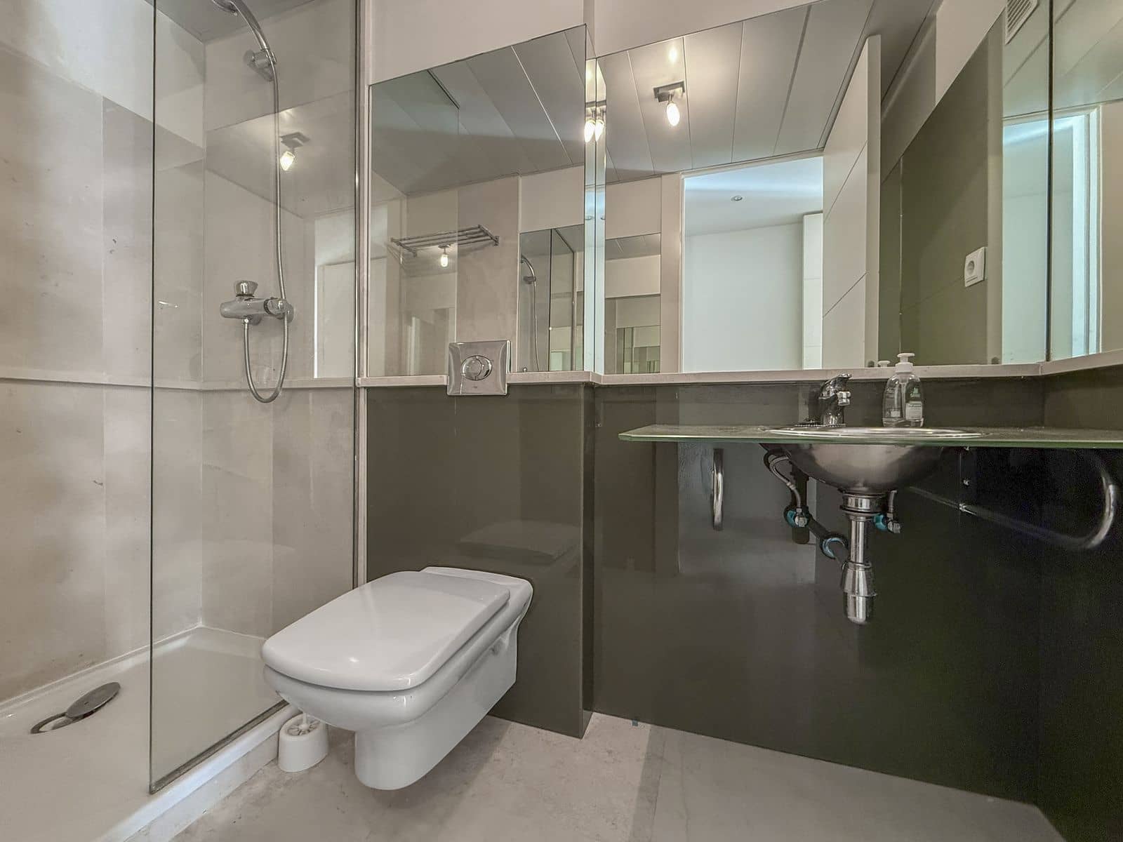 3 makuuhuone Huoneisto myytävänä paikassa Manilva - 380 000 € (Ref: 9607706)