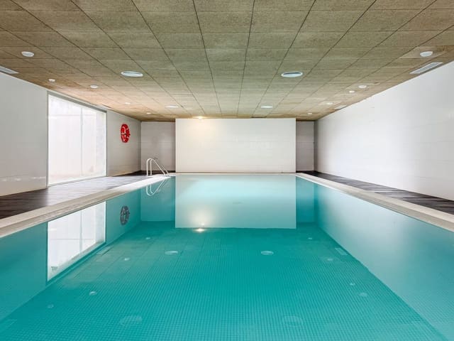 3 makuuhuone Huoneisto myytävänä paikassa Manilva - 380 000 € (Ref: 9607706)