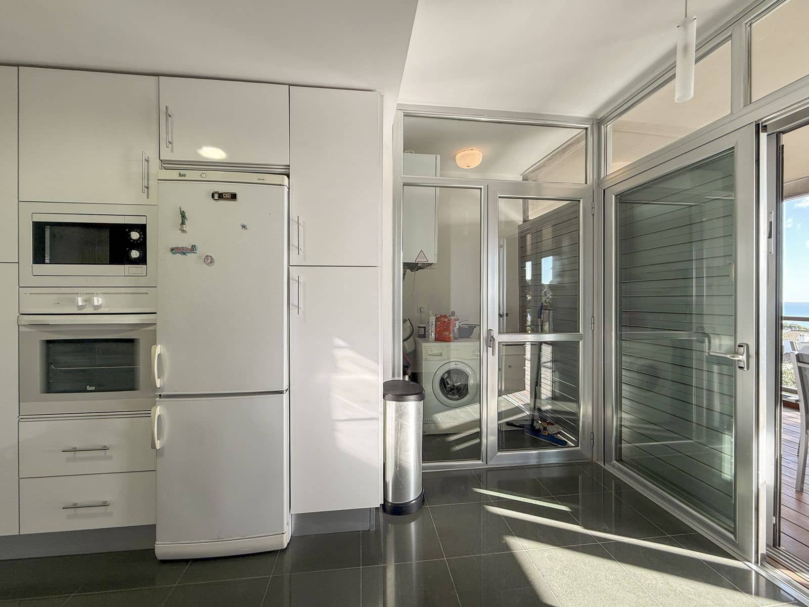 3 makuuhuone Huoneisto myytävänä paikassa Manilva - 380 000 € (Ref: 9607706)