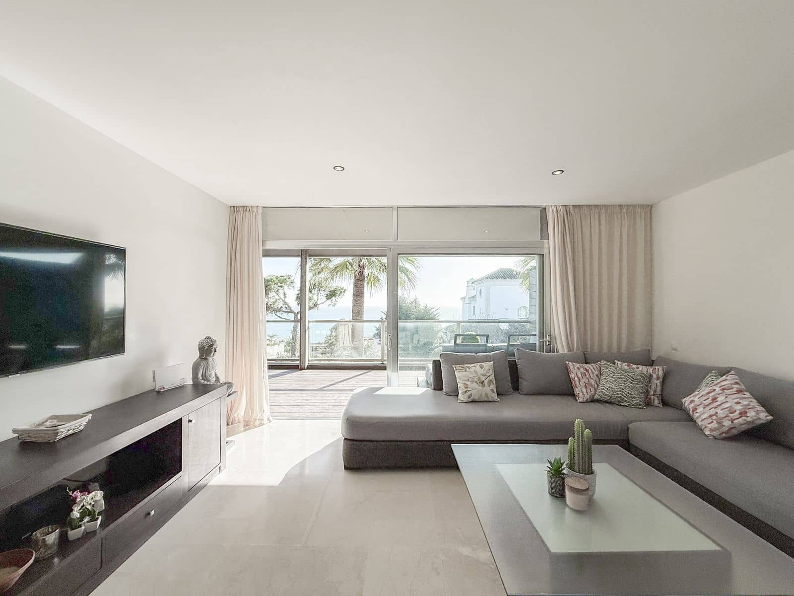 3 makuuhuone Huoneisto myytävänä paikassa Manilva - 380 000 € (Ref: 9607706)