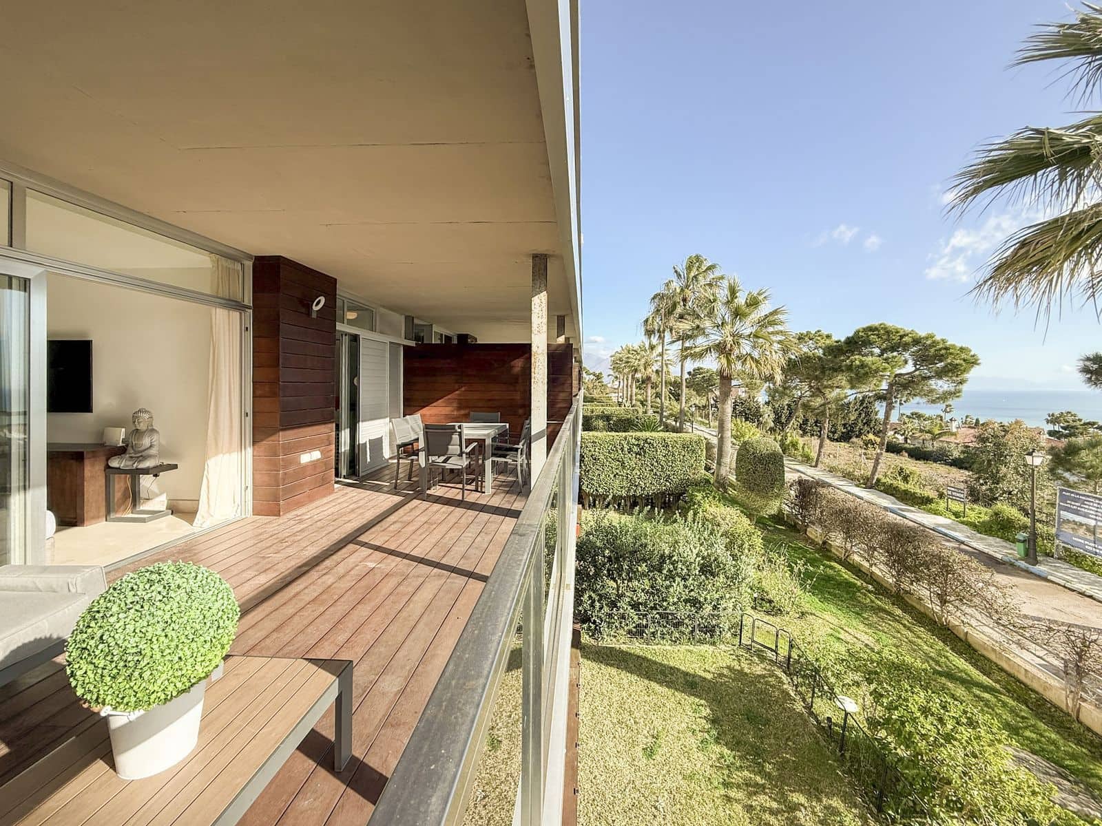 3 makuuhuone Huoneisto myytävänä paikassa Manilva - 380 000 € (Ref: 9607706)