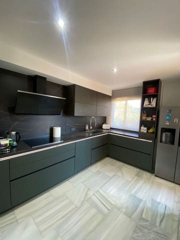 4 sypialnia Willa na sprzedaż w Benahavís - 860 000 € (Ref: 9607707)