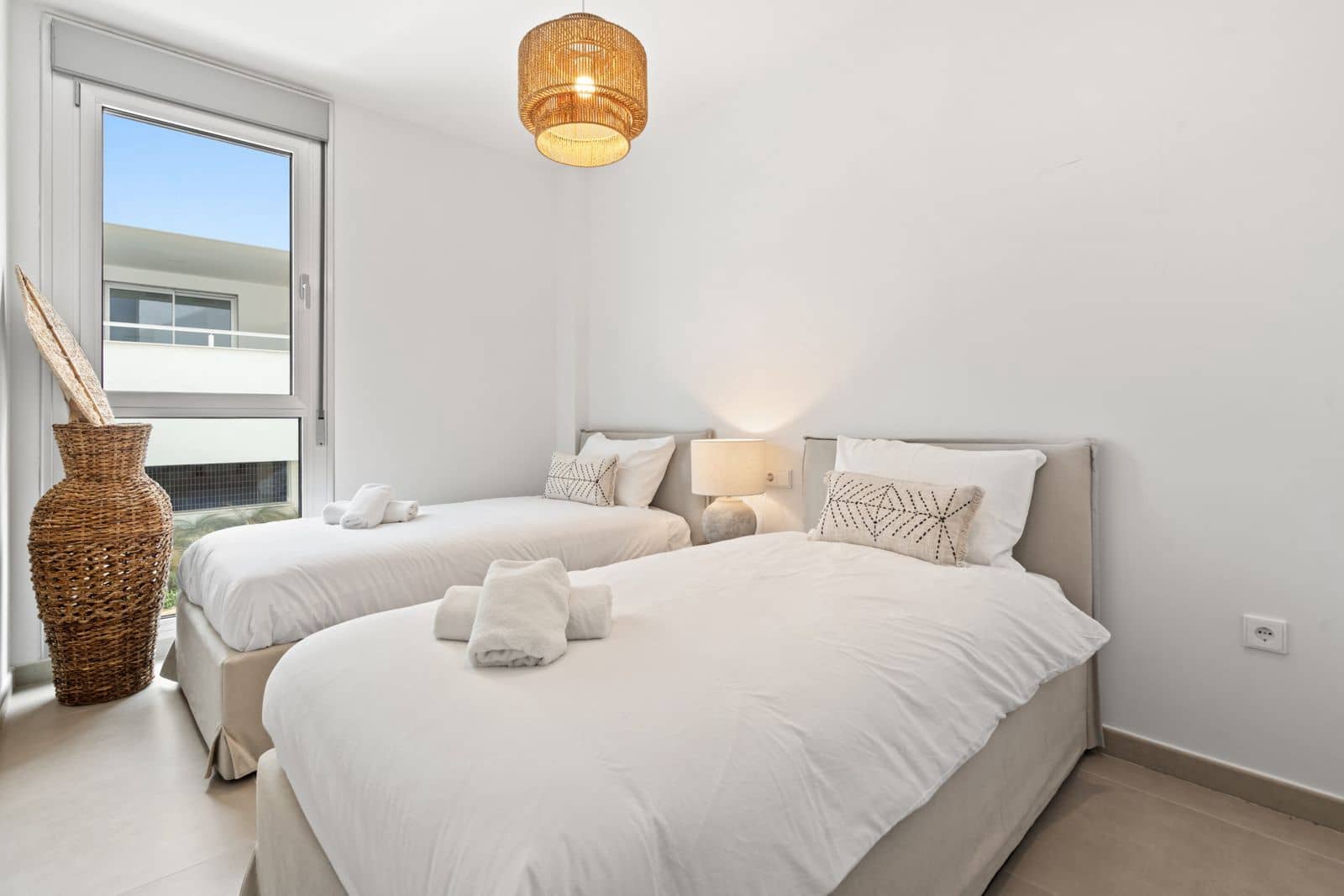 3 chambre Appartement à vendre à Estepona - 550 000 € (Ref: 9607709)