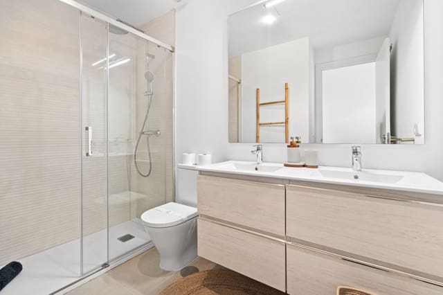 3 chambre Appartement à vendre à Estepona - 550 000 € (Ref: 9607709)