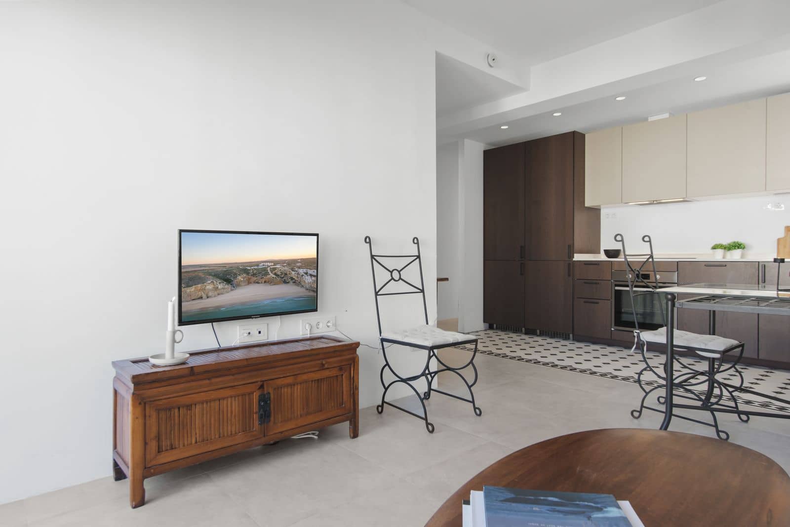 3 bedroom Apartment for sale in Estepona - € 399,000 (Ref: 9607711)