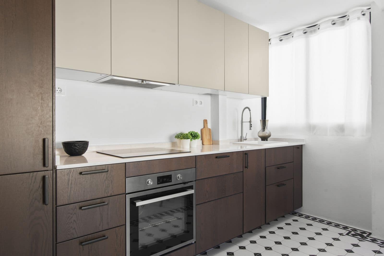 3 bedroom Apartment for sale in Estepona - € 399,000 (Ref: 9607711)