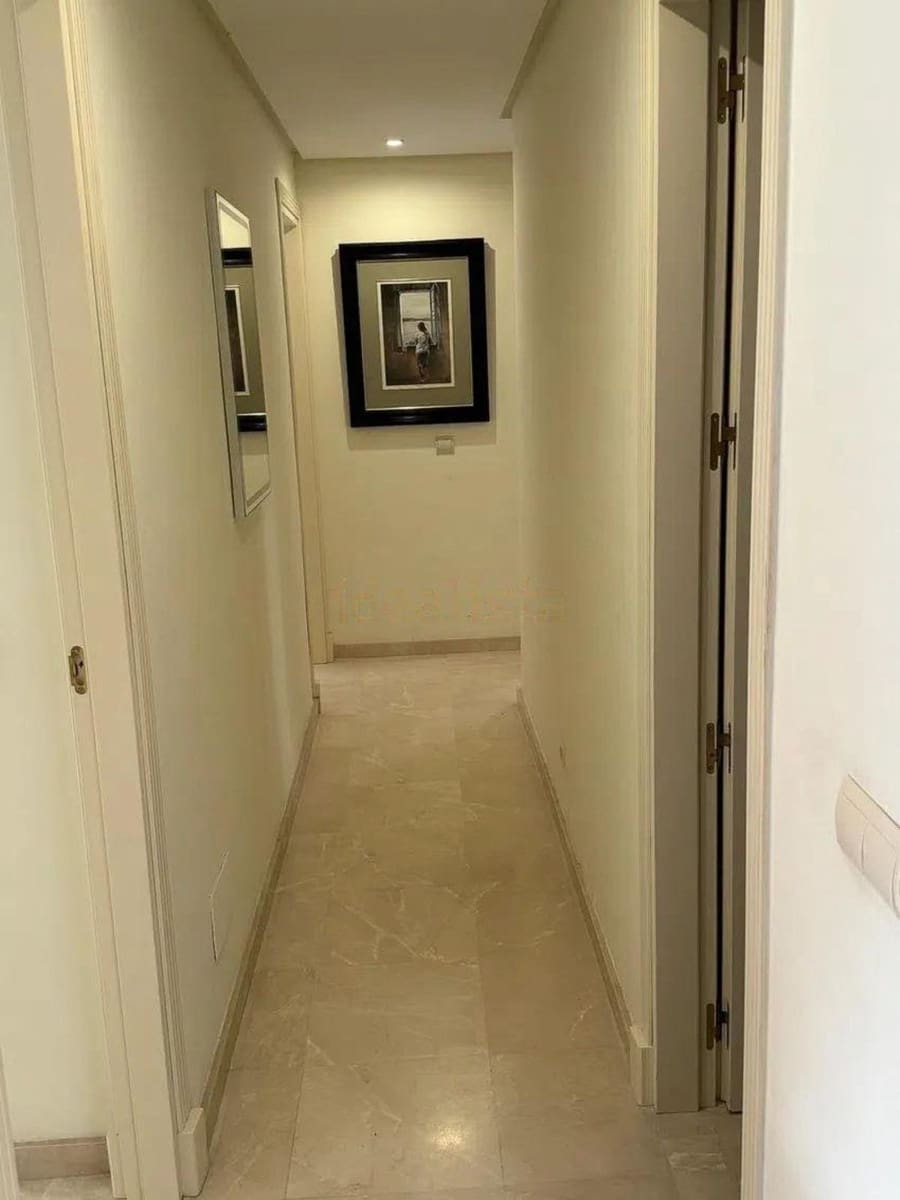 3 bedroom Apartment for sale in Elviria - € 575,000 (Ref: 9607715)