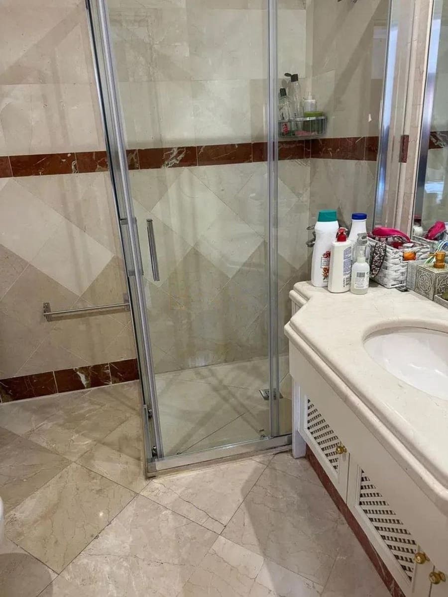 3 bedroom Apartment for sale in Elviria - € 575,000 (Ref: 9607715)