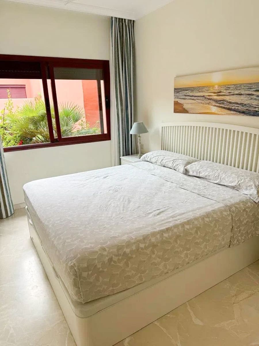 3 bedroom Apartment for sale in Elviria - € 575,000 (Ref: 9607715)