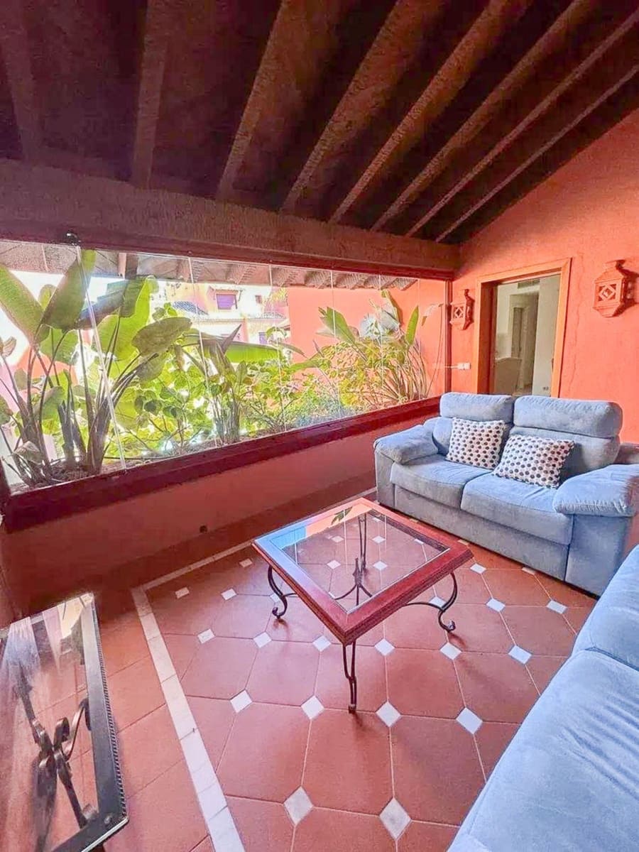 3 bedroom Apartment for sale in Elviria - € 575,000 (Ref: 9607715)
