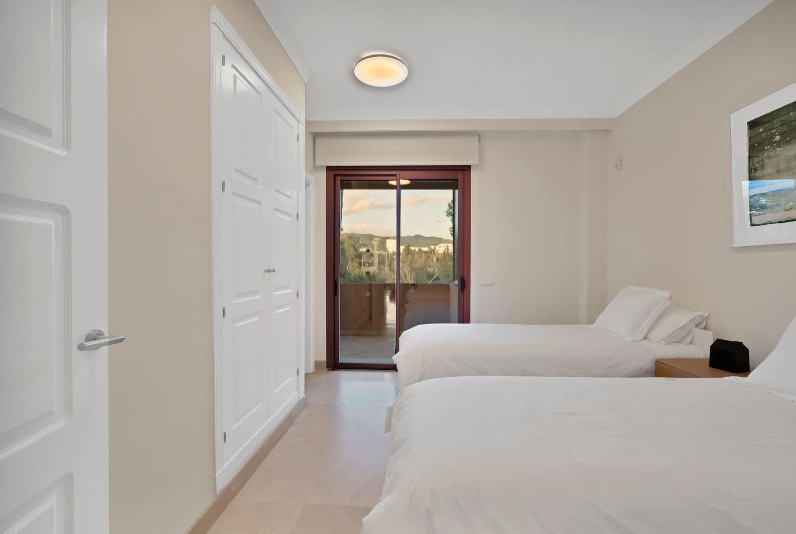 3 soveværelse Lejlighed til salg i Bahia de Marbella - € 1.300.000 (Ref: 9607719)