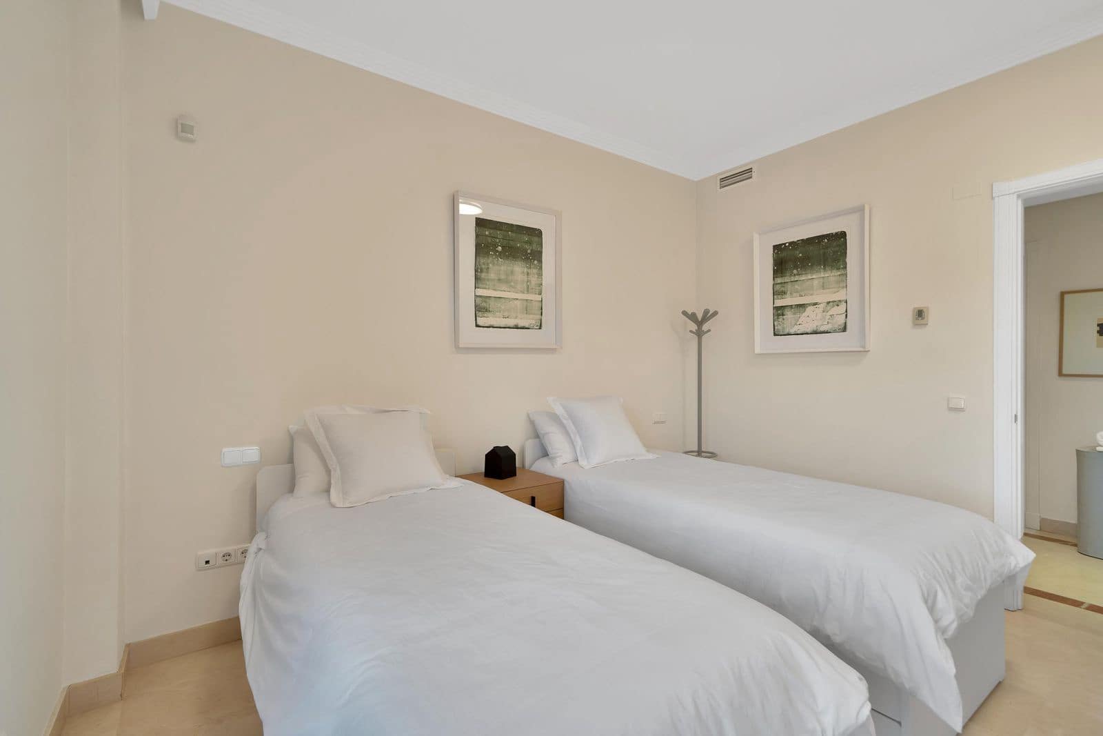 3 soveværelse Lejlighed til salg i Bahia de Marbella - € 1.300.000 (Ref: 9607719)