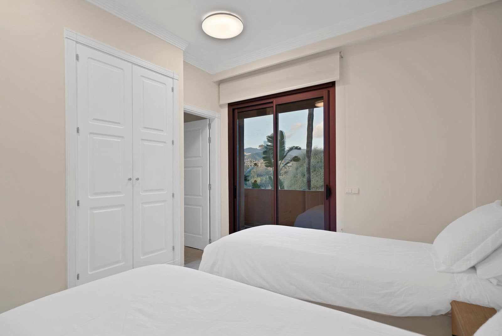 3 soveværelse Lejlighed til salg i Bahia de Marbella - € 1.300.000 (Ref: 9607719)