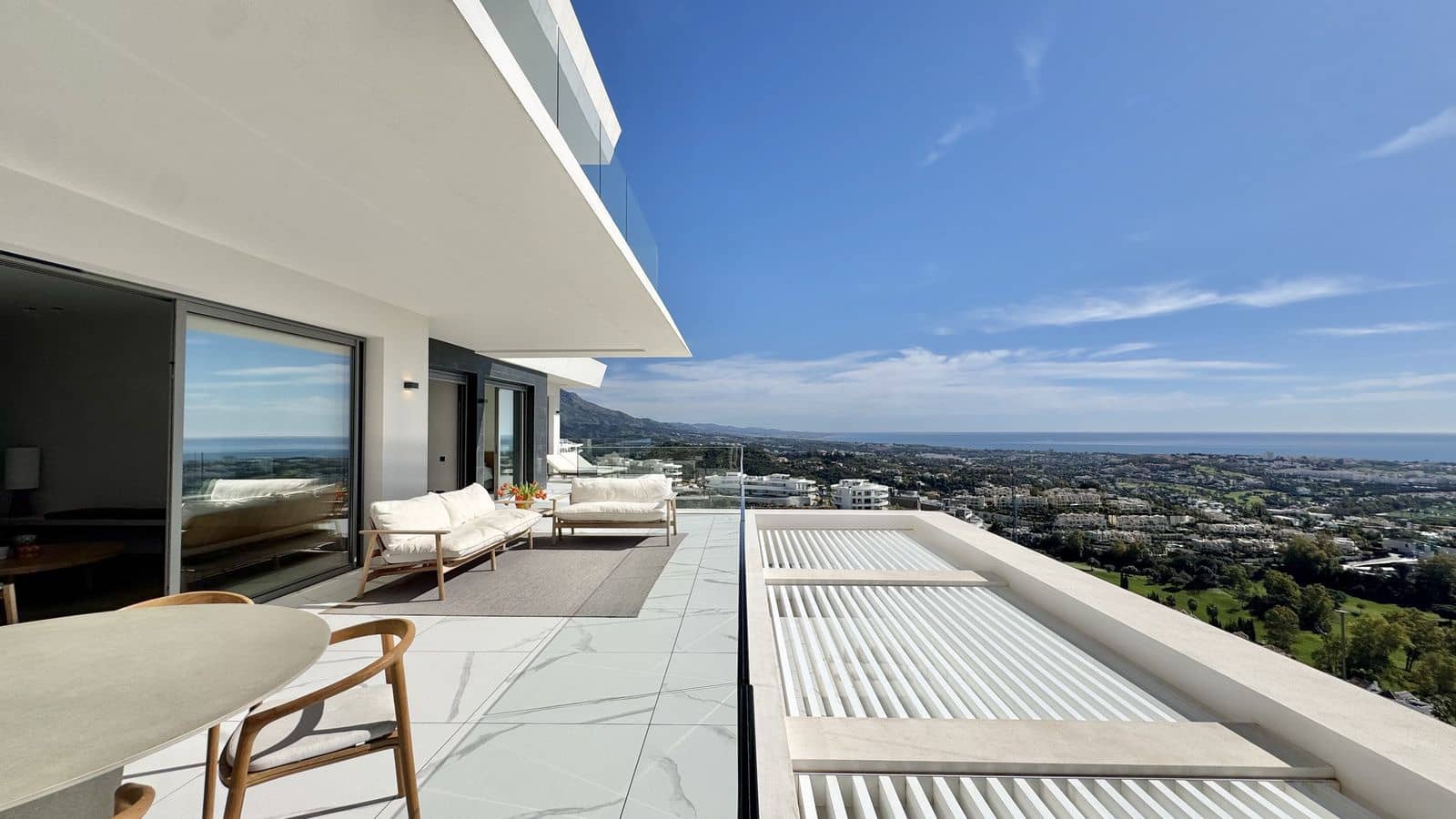 3 bedroom Apartment for sale in La Quinta - € 1,895,000 (Ref: 9607720)