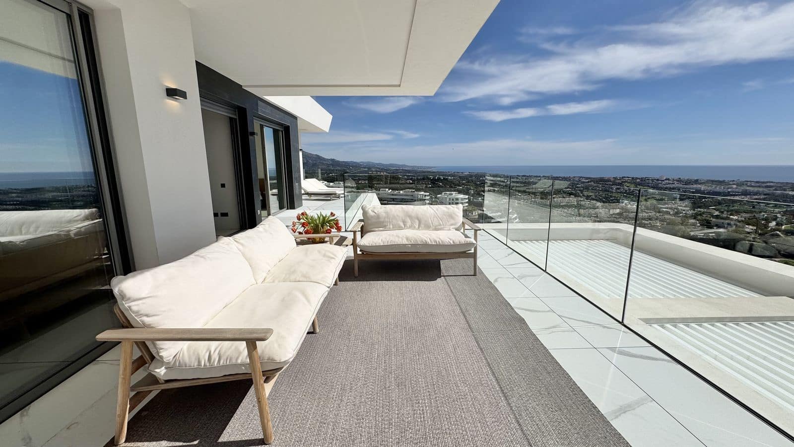 3 bedroom Apartment for sale in La Quinta - € 1,895,000 (Ref: 9607720)