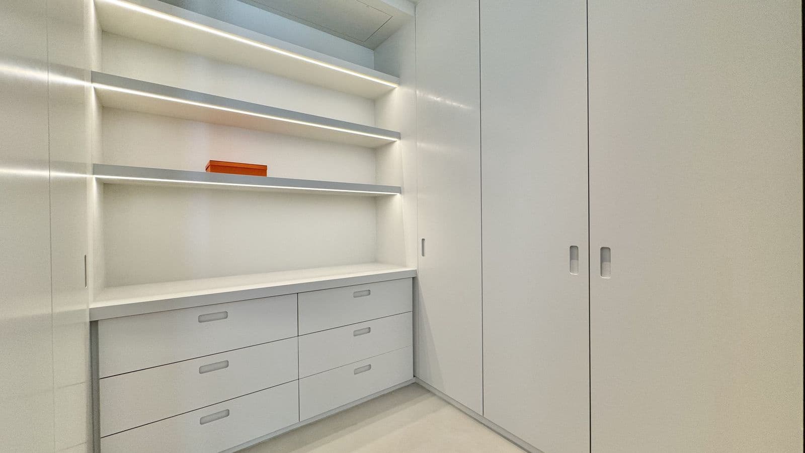 3 bedroom Apartment for sale in La Quinta - € 1,895,000 (Ref: 9607720)