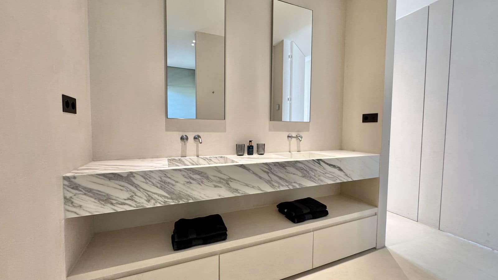 3 bedroom Apartment for sale in La Quinta - € 1,895,000 (Ref: 9607720)