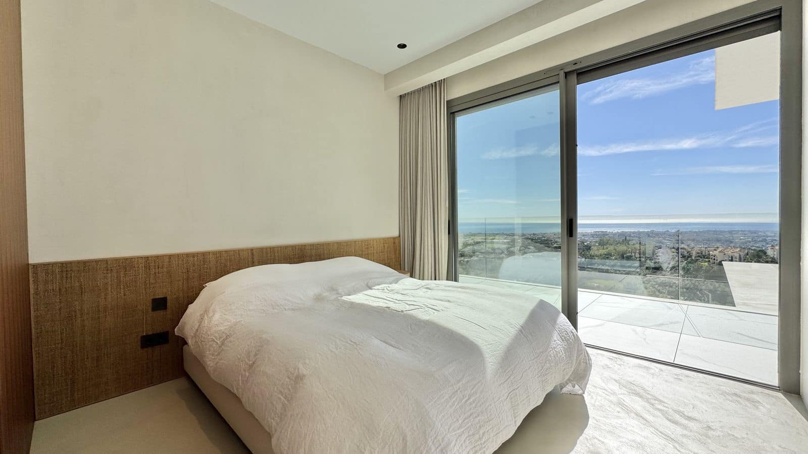 3 bedroom Apartment for sale in La Quinta - € 1,895,000 (Ref: 9607720)