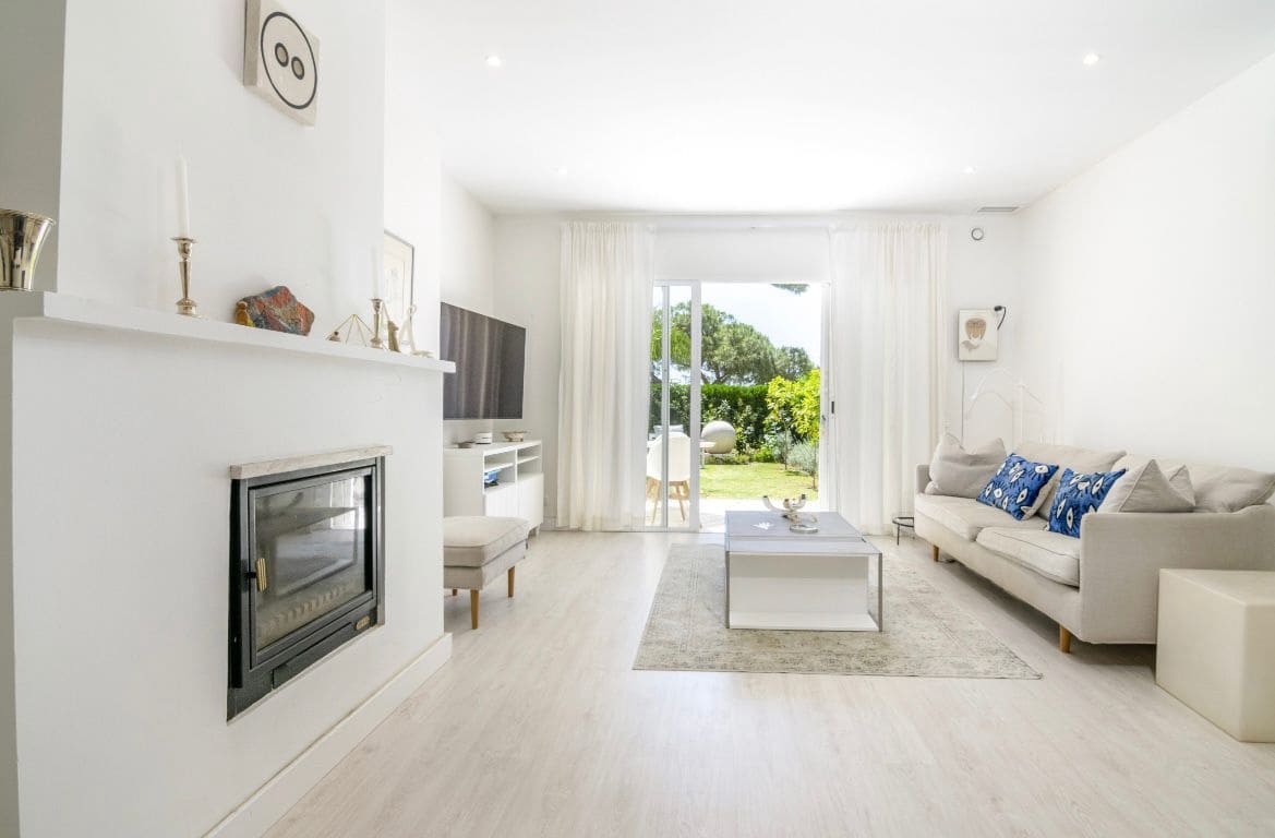 3 chambre Maison de Ville à vendre à Nueva Andalucia - 625 000 € (Ref: 9607738)