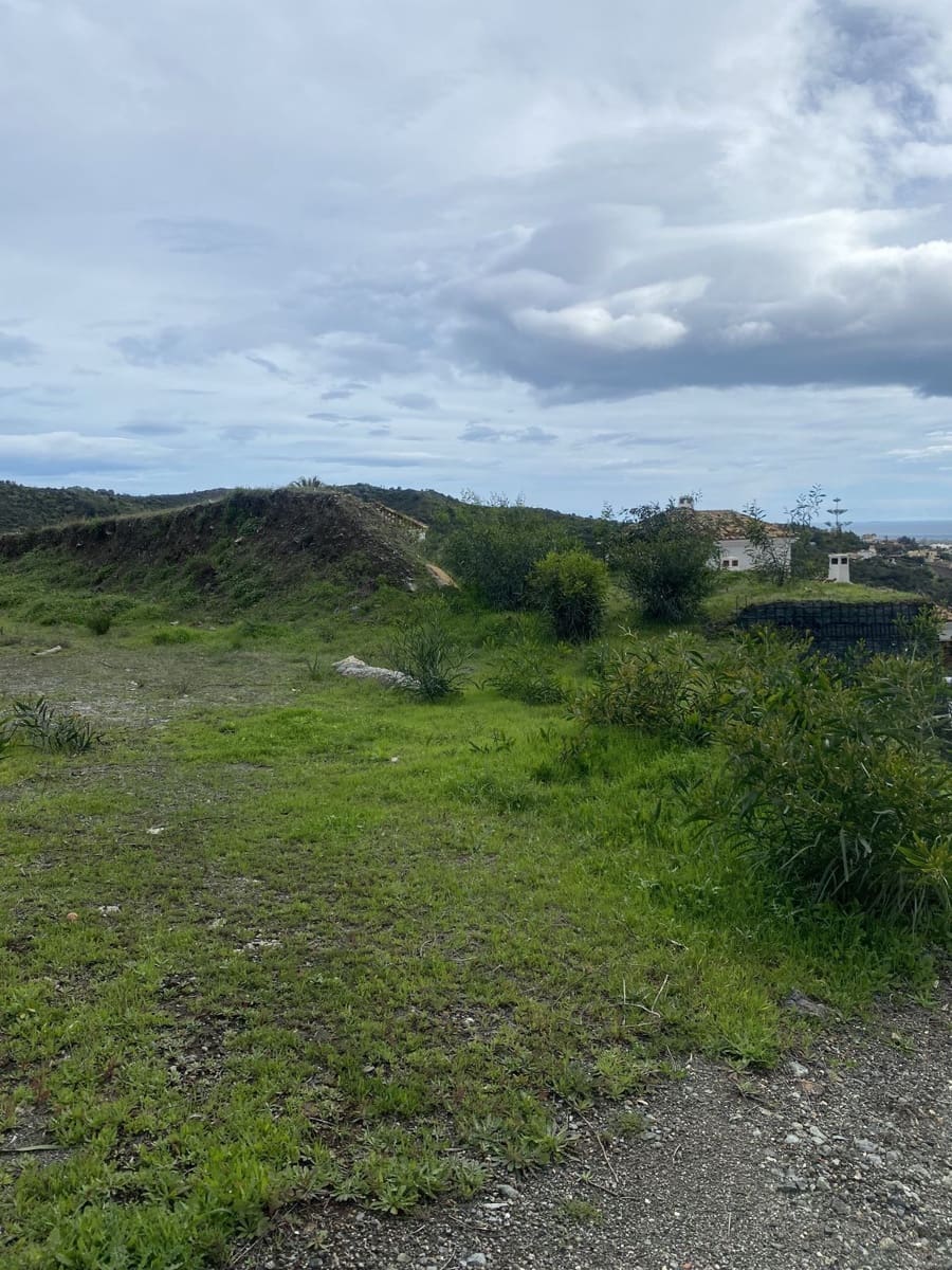 Building Plot for sale in Benahavis - € 1,995,000 (Ref: 9607742)