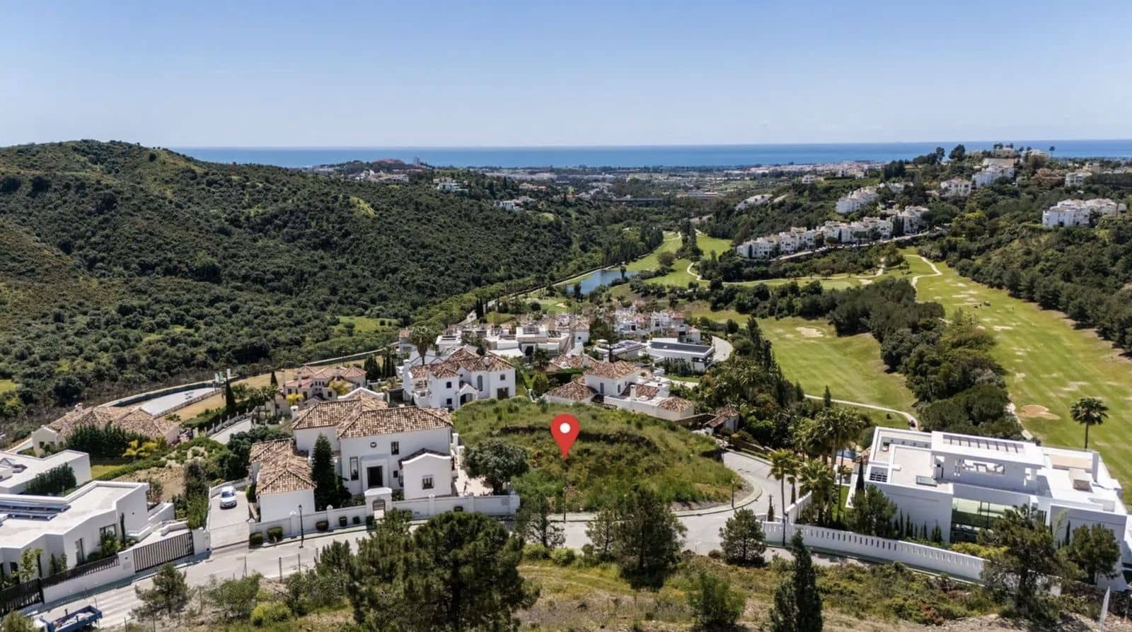 Building Plot for sale in Benahavis - € 1,995,000 (Ref: 9607742)
