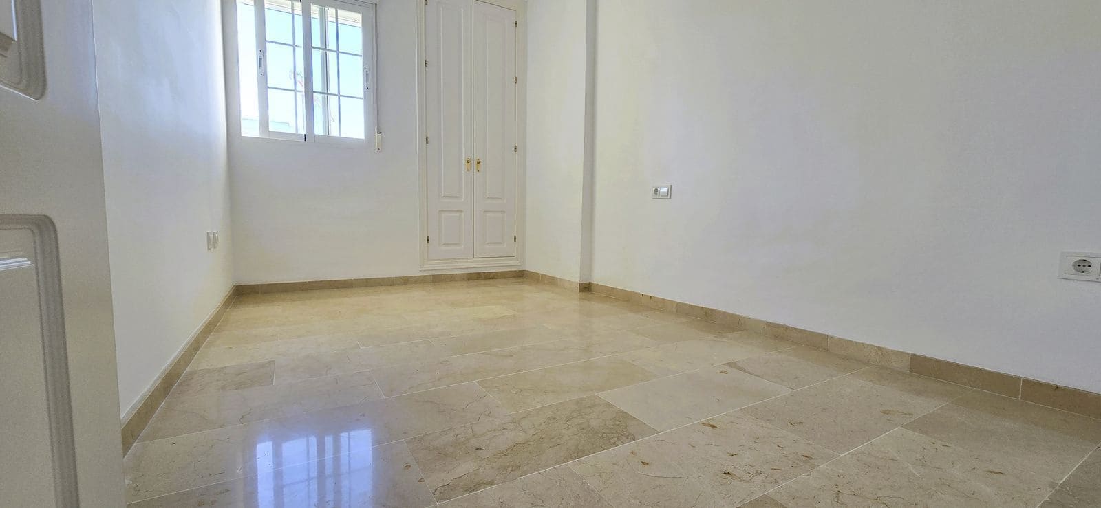 2 soveværelse Lejlighed til salg i Marbella - € 365.000 (Ref: 9607746)