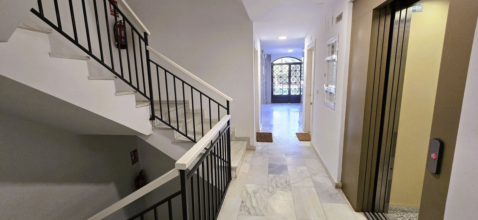 2 soveværelse Lejlighed til salg i Marbella - € 365.000 (Ref: 9607746)