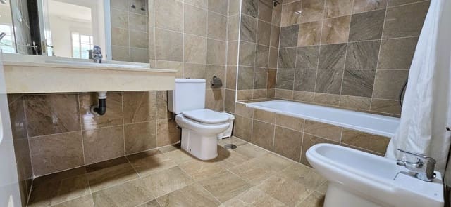 2 bedroom Apartment for sale in Marbella - € 365,000 (Ref: 9607746)