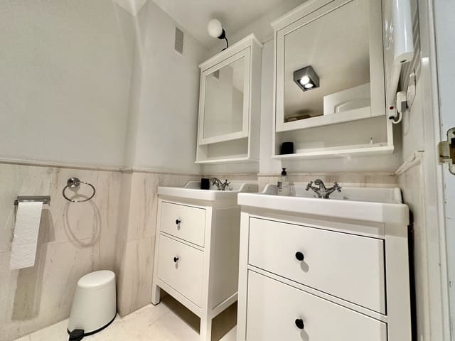 Apartamento de 2 habitaciones en Calahonda, Mijas en venta - 848.500 € (Ref: 9607747)