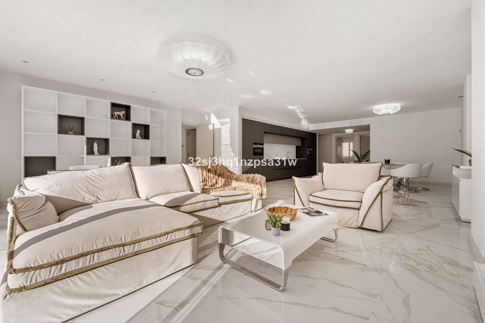 Apartamento de 3 habitaciones en Marbella en venta - 3.050.000 € (Ref: 9607748)