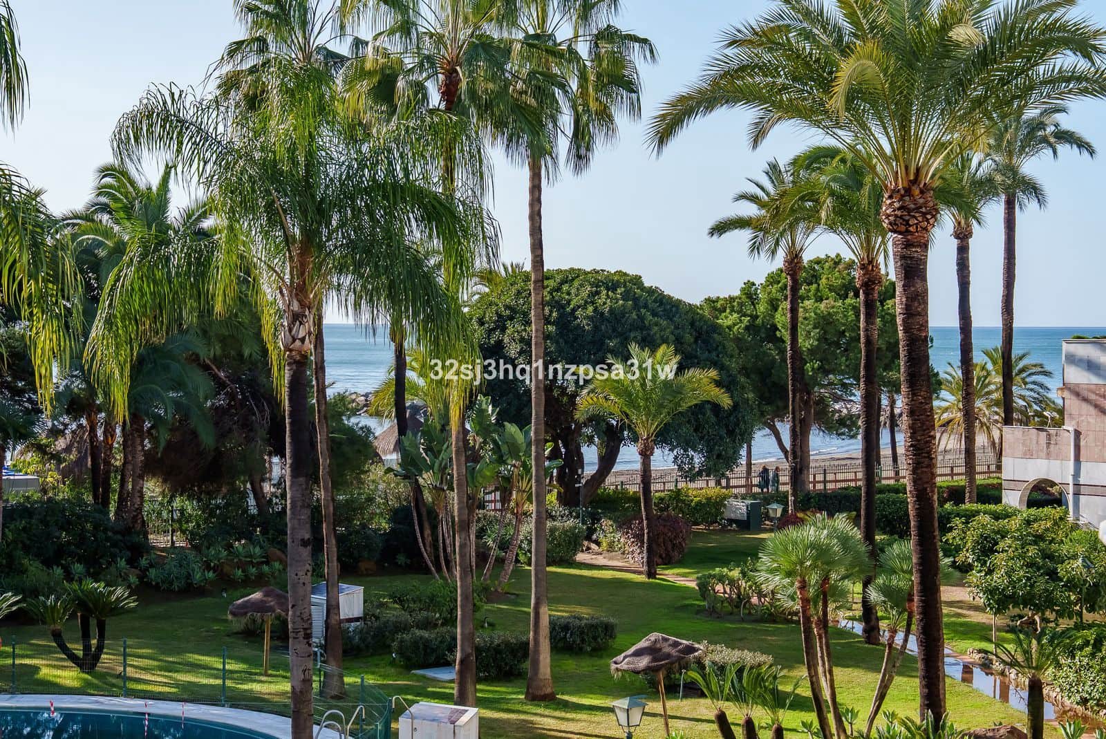 Apartamento de 3 habitaciones en Marbella en venta - 3.050.000 € (Ref: 9607748)