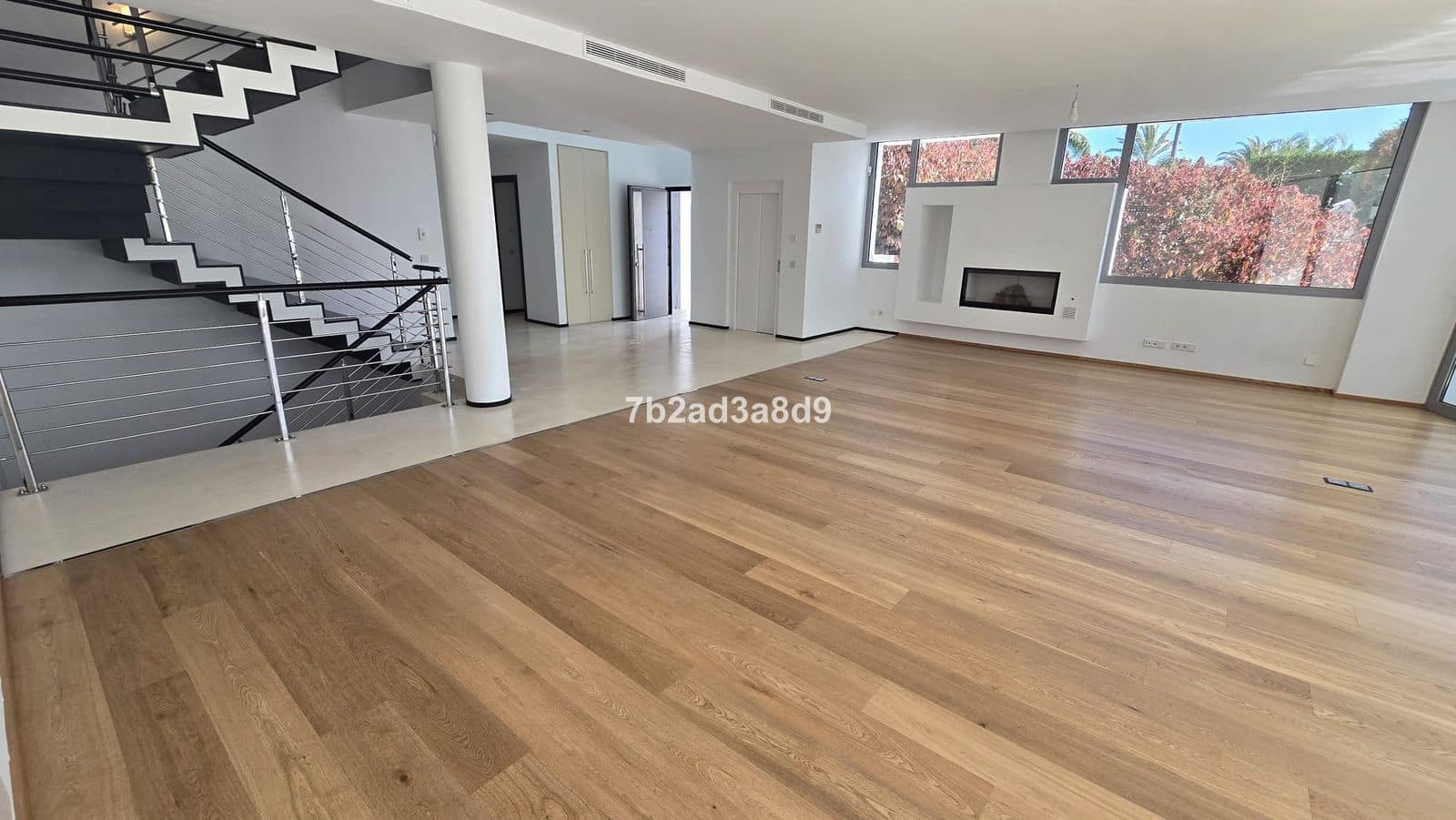 Pareado de 5 habitaciones en Golden Mile en venta - 3.000.000 € (Ref: 9607752)