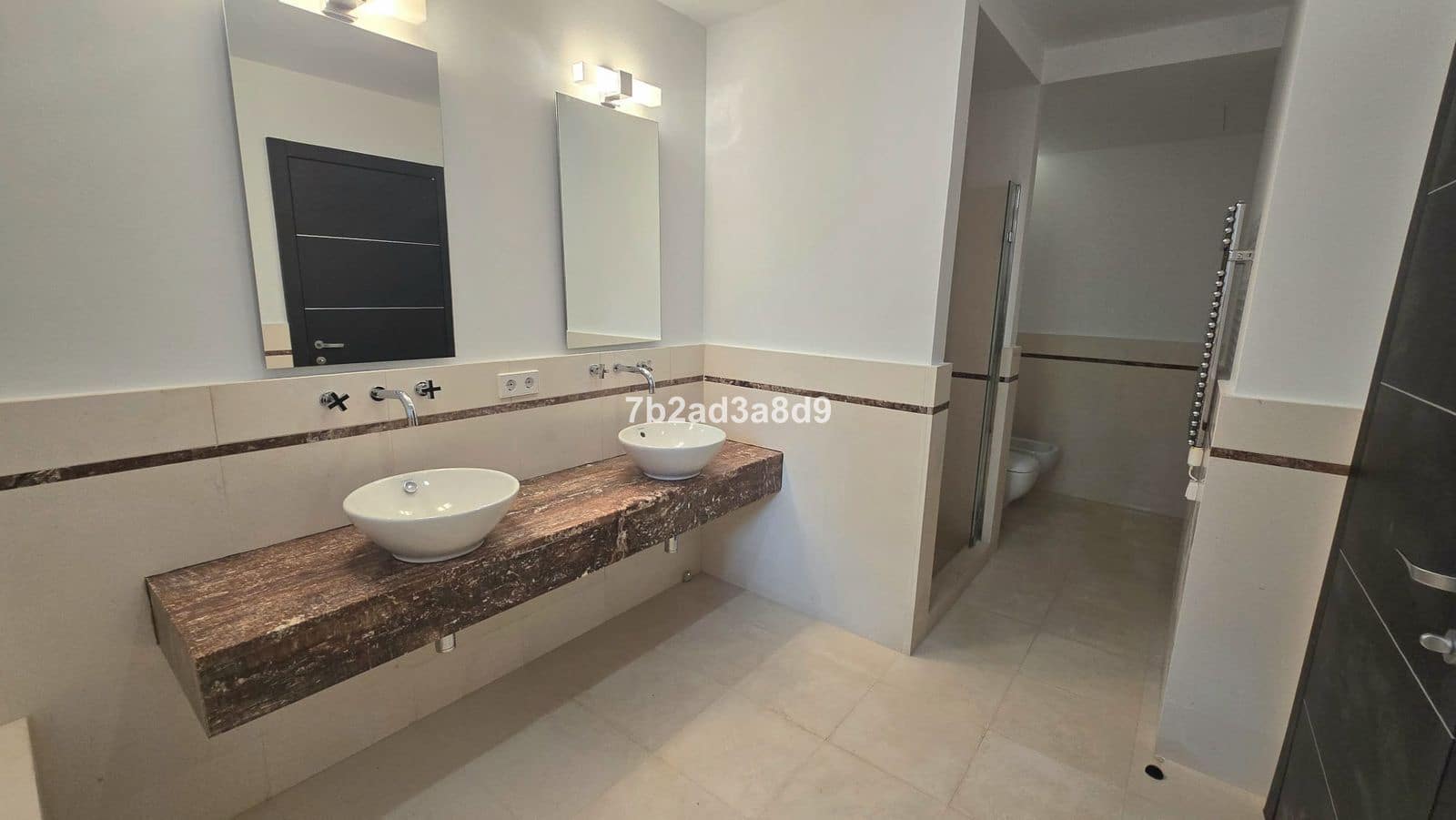 Pareado de 5 habitaciones en Golden Mile en venta - 3.000.000 € (Ref: 9607752)